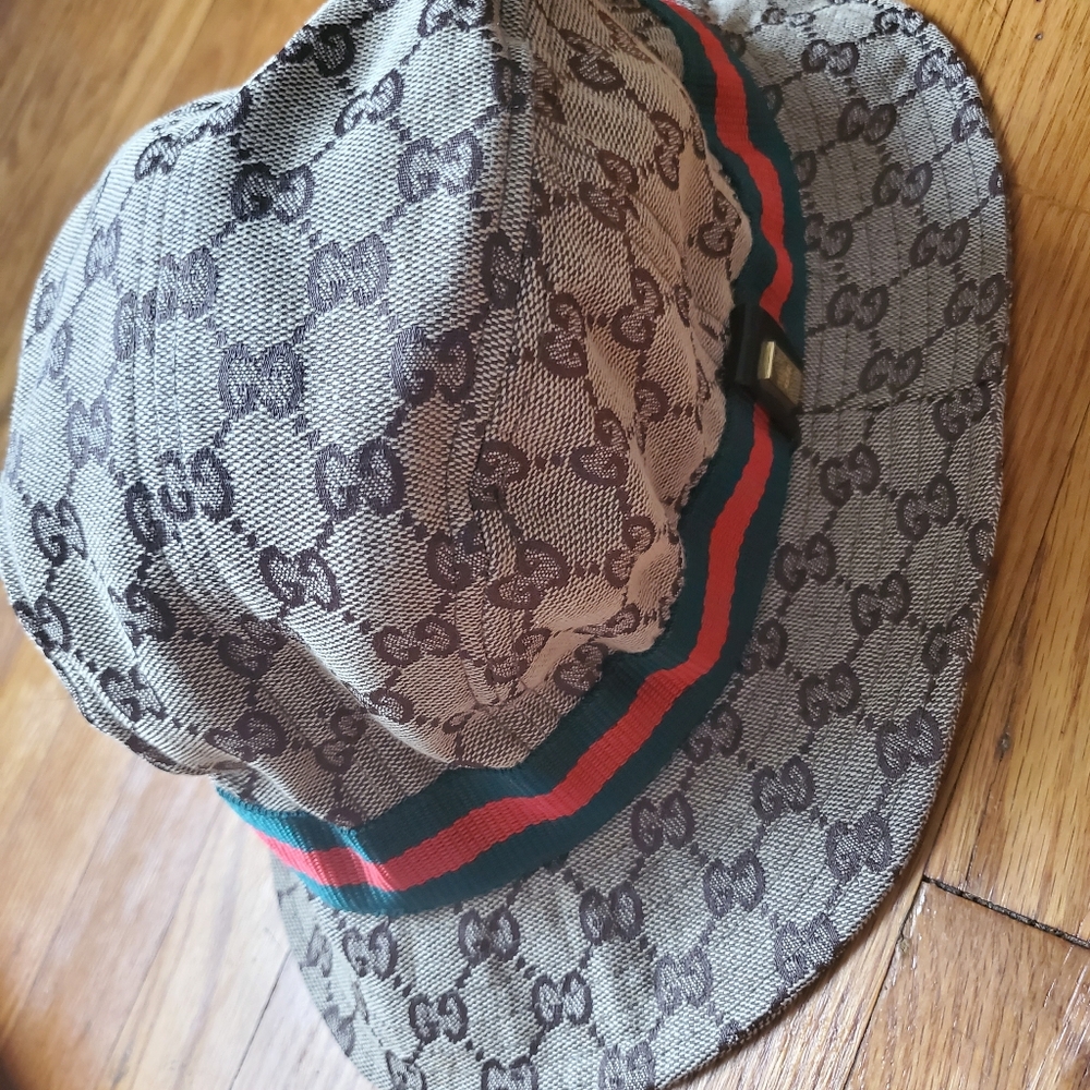 Gucci Beige-Brown Monogram Bucket Hat with Green and Red Stripe